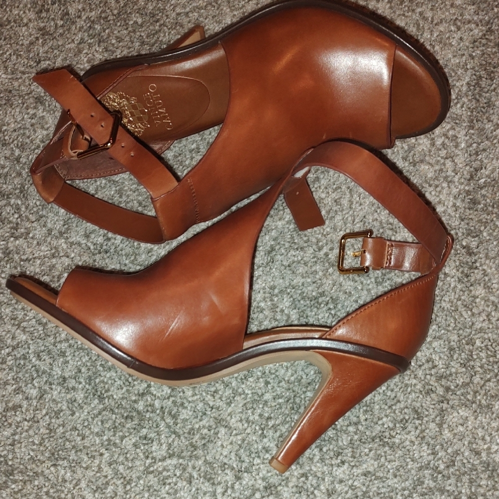 Vince Camuto Tan Leather Peep-Toe Heels - Picture 2 of 8